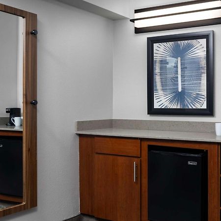 Hyatt Place Indianapolis Airport Eksteriør billede