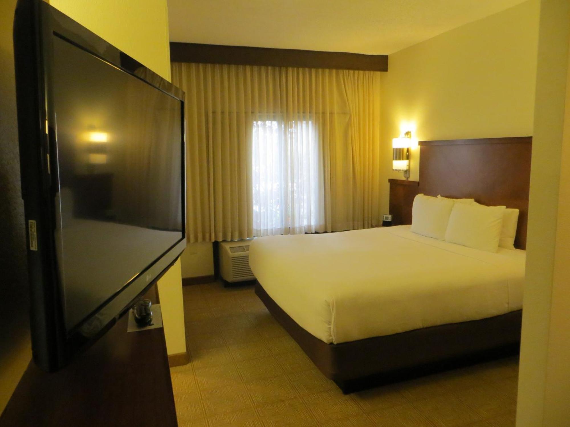 Hyatt Place Indianapolis Airport Eksteriør billede