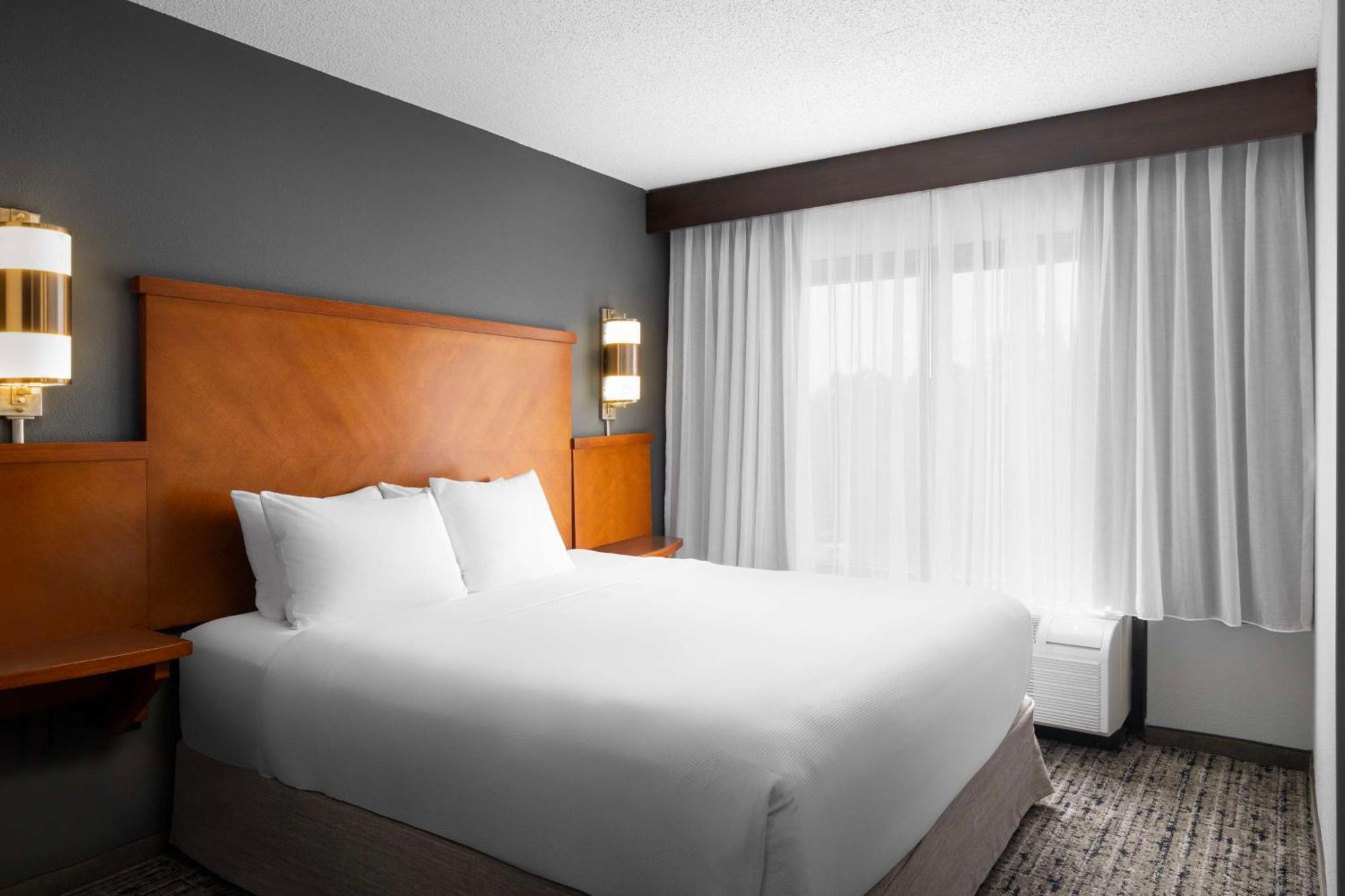 Hyatt Place Indianapolis Airport Eksteriør billede