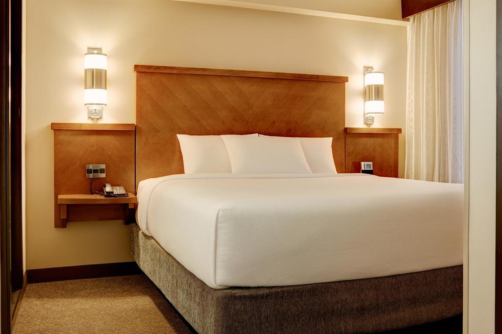 Hyatt Place Indianapolis Airport Eksteriør billede