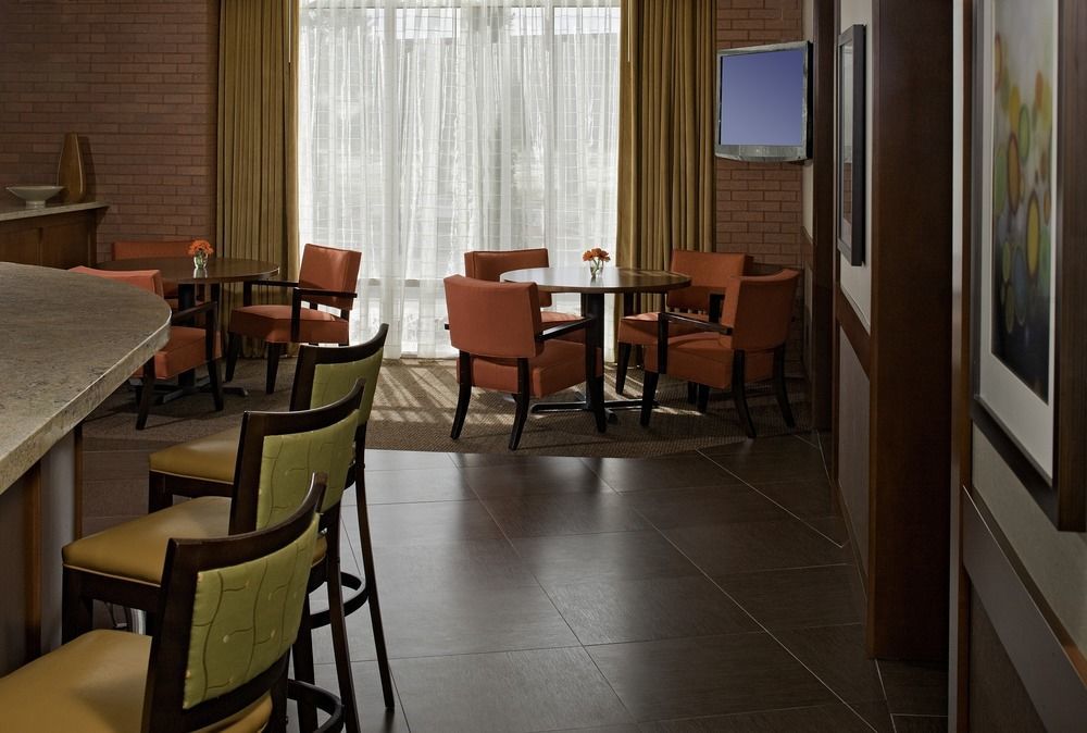 Hyatt Place Indianapolis Airport Eksteriør billede